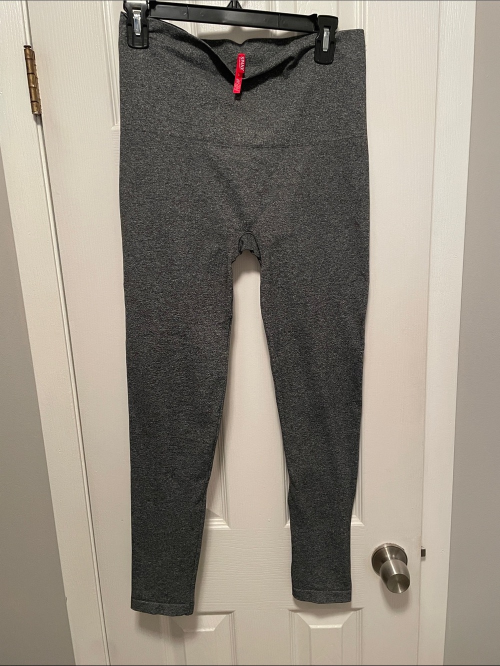 Women’s new without tags spanks extra large, tall grey leggings
